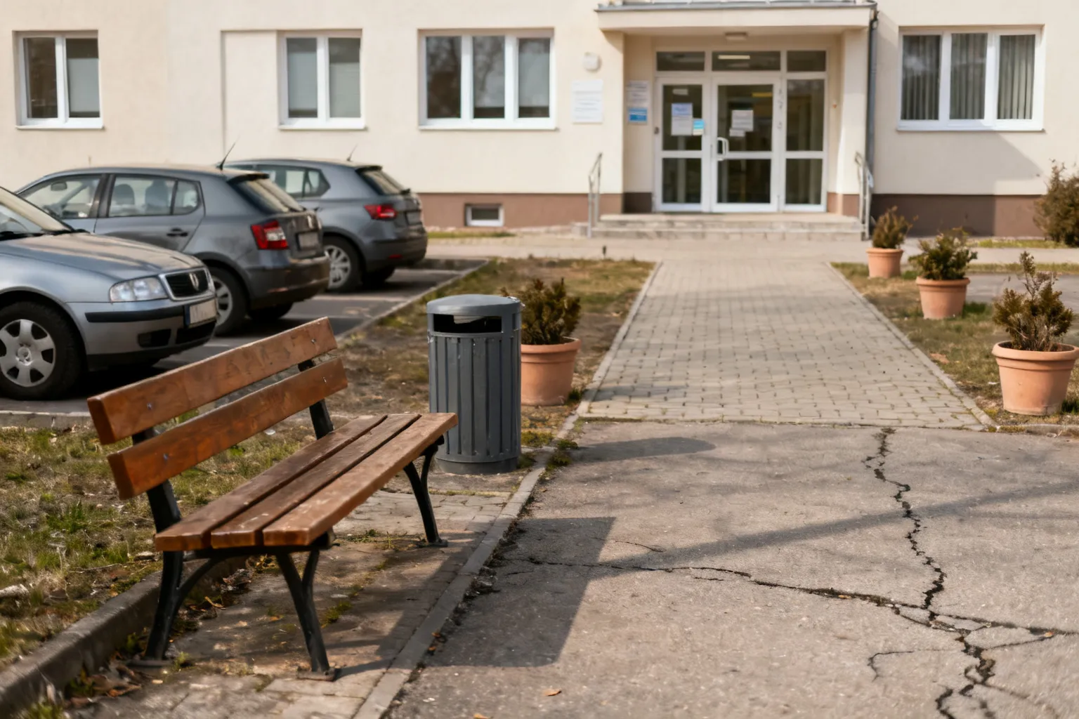 NFZ przypomina o darmowych badaniach seniorów w Warszawie — co 3 lata